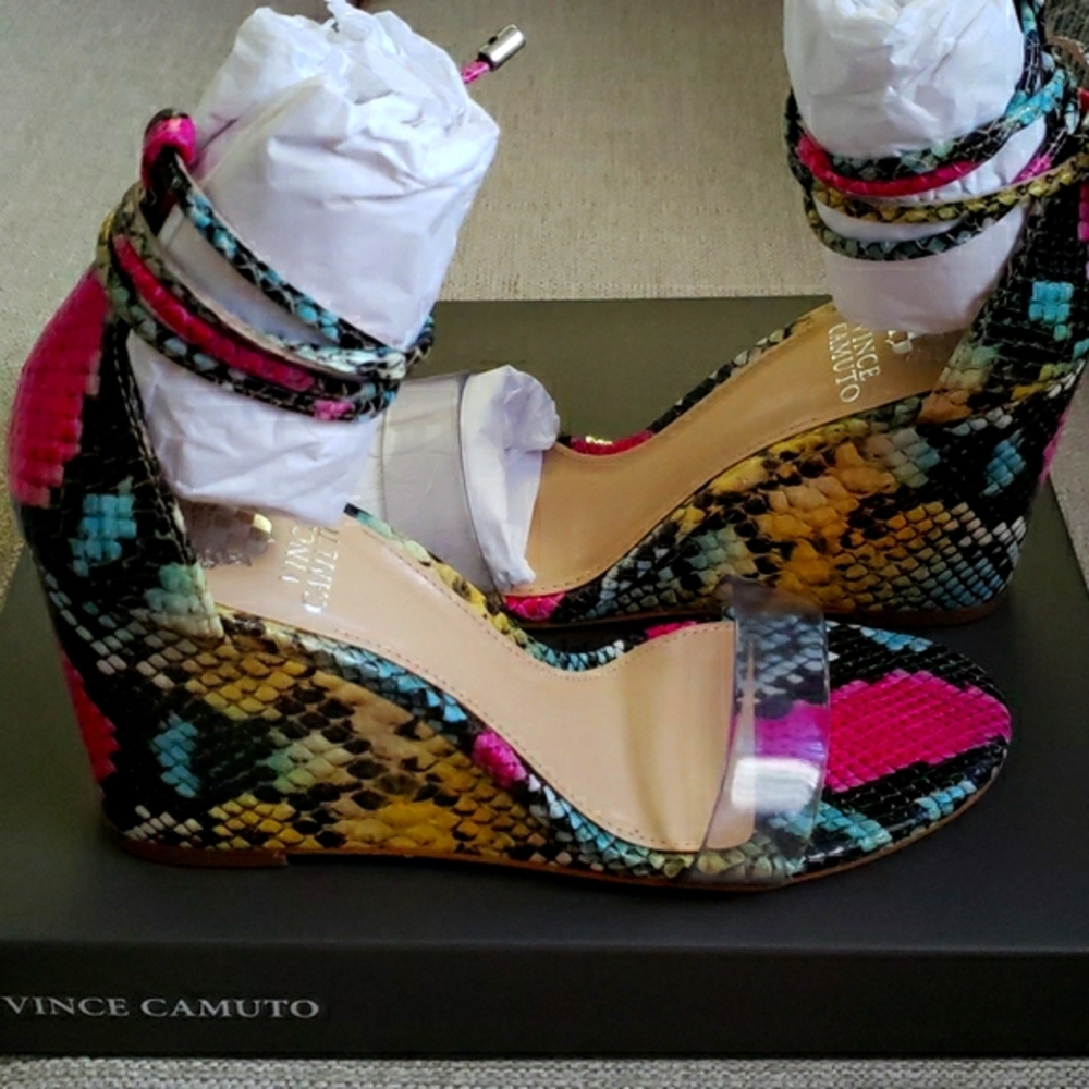 Vince Camuto Sandal